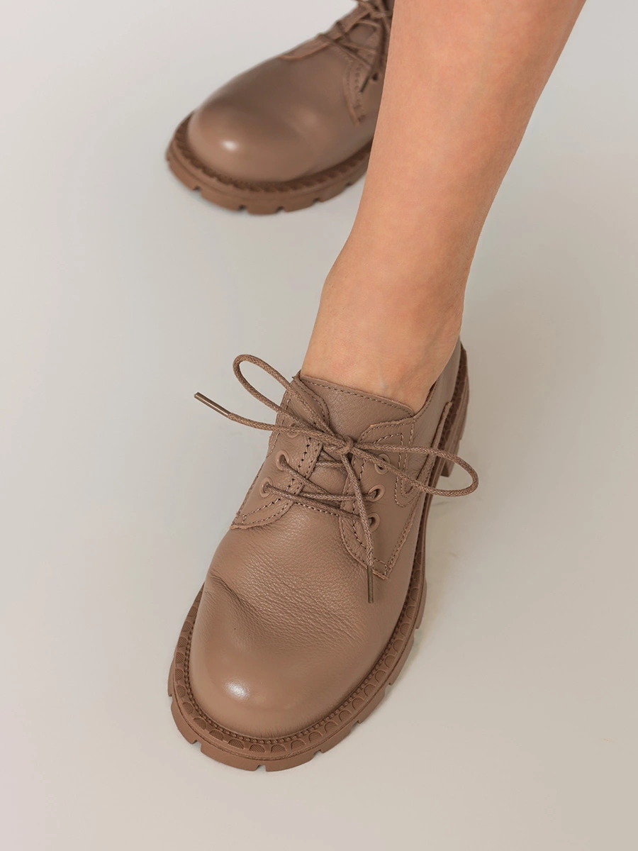 Туфли коричневые на шнуровке